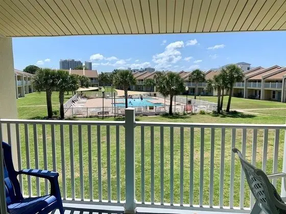 Daire (10 H Two Bedroom Condo)