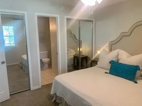 Daire (10 H Two Bedroom Condo)