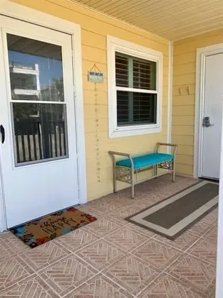 Daire (10 H Two Bedroom Condo)