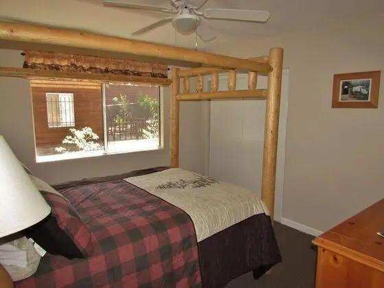 Kulübe, Birden Çok Yatak (100 - Cedar Hideaway)