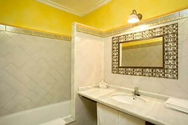 Tek Büyük veya İki Ayrı Yataklı Oda (KiteSurf course Included)