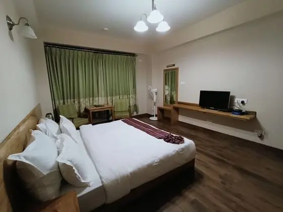 Standard Tek Büyük veya İki Ayrı Yataklı Oda