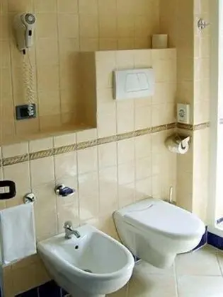 Tek Büyük veya İki Ayrı Yataklı Oda, Teras