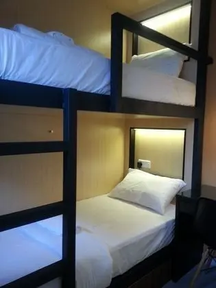 Standard İki Ayrı Yataklı Oda (Bunk Bed with Windows)