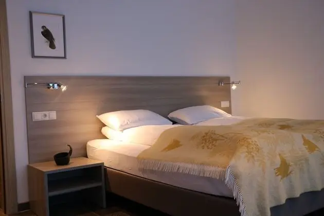 Tek Büyük veya İki Ayrı Yataklı Oda, Özel Banyo, Göl Manzaralı