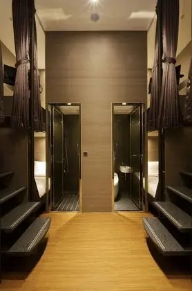 Deluxe Ortak Ranzalı Oda, Karma Ranzalı Oda