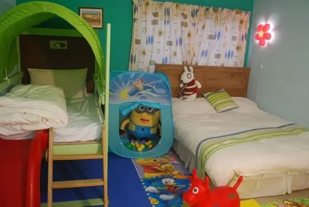 Üç Kişilik Oda, Birden Çok Yatak, Sigara İçilmez