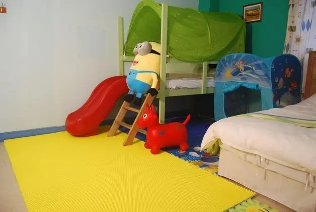 Üç Kişilik Oda, Birden Çok Yatak, Sigara İçilmez
