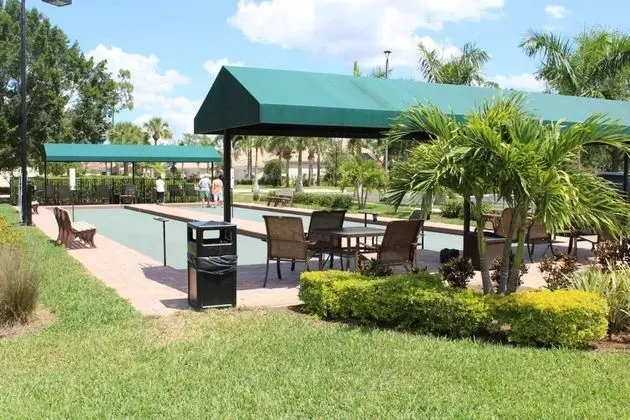 Daire (10118 Colonial Country Club Blvd #410)