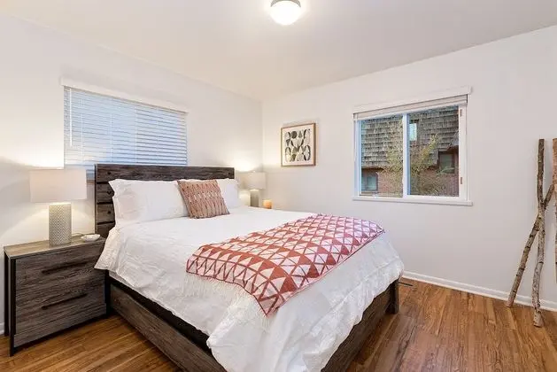 Daire, Birden Çok Yatak, Mutfak, Bahçe Manzaralı (1020 Garfield St. (Suite 4))