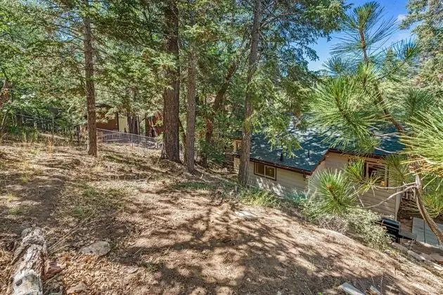 Ev, Birden Çok Yatak (103 - Bow Canyon Escape)