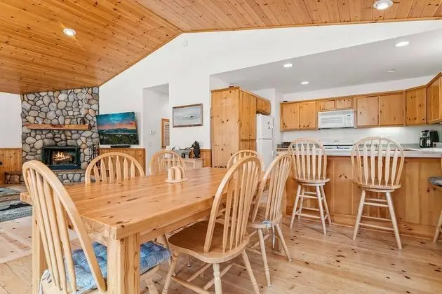 Ev, Birden Çok Yatak (104 - Cozy Cabin in Pinewood Estates)