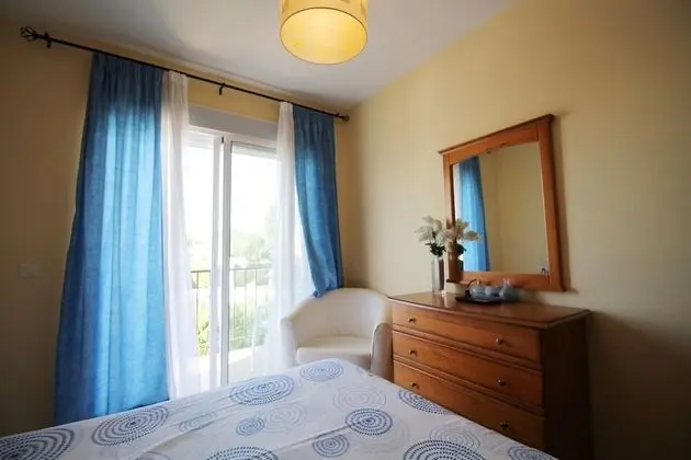 Ev, 3 Yatak Odası, Sigara İçilebilir, Havuz Kullanımı