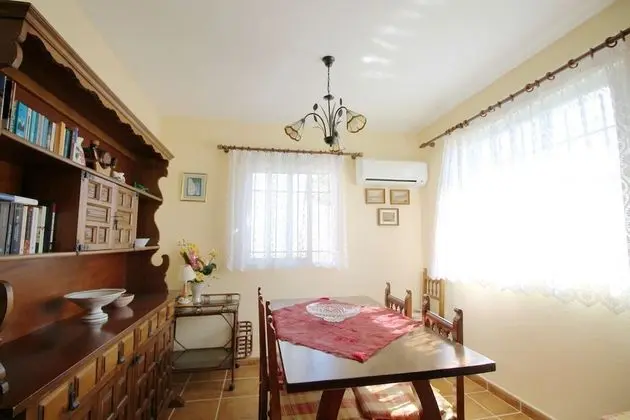 Ev, 3 Yatak Odası, Sigara İçilebilir, Havuz Kullanımı