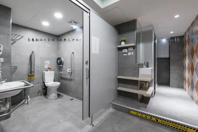 Deluxe Dört Kişilik Oda, 2 Çift Kişilik Yatak, Banyolu/Duşlu