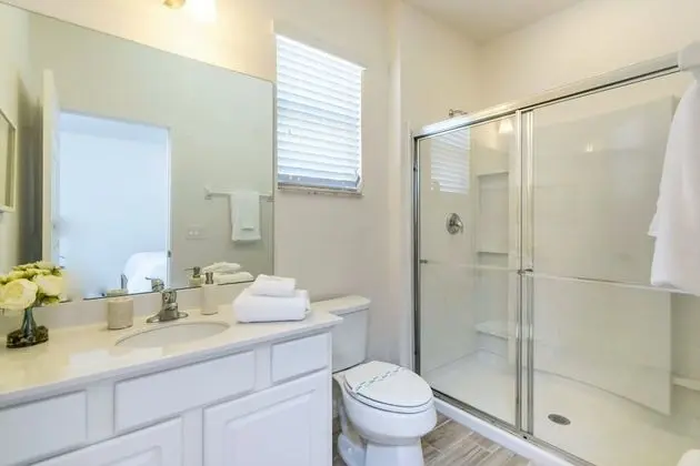 Villa (11 Bedroom 9.5 Bathroom 4792sq Foot V)