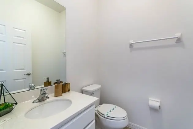 Villa (11 Bedroom 9.5 Bathroom 4792sq Foot V)