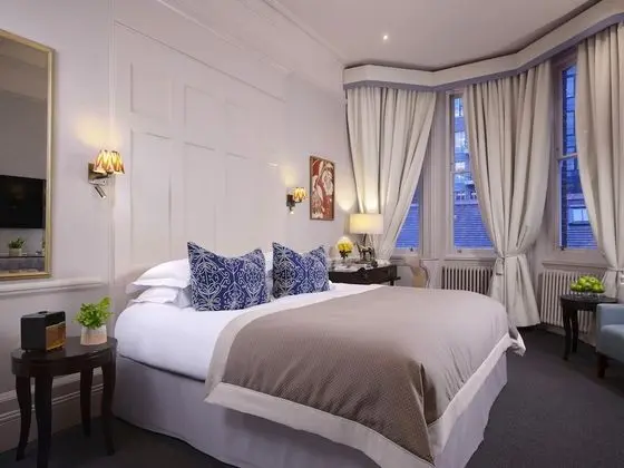 Deluxe King Room at 11 Cadogan Gardens