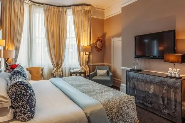 Deluxe King Room at 11 Cadogan Gardens