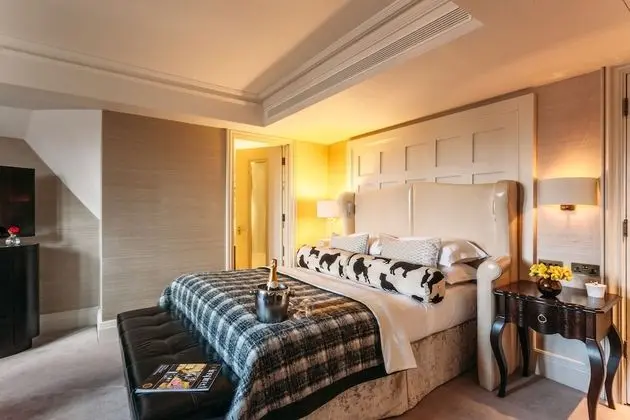 Deluxe King Room at 11 Cadogan Gardens