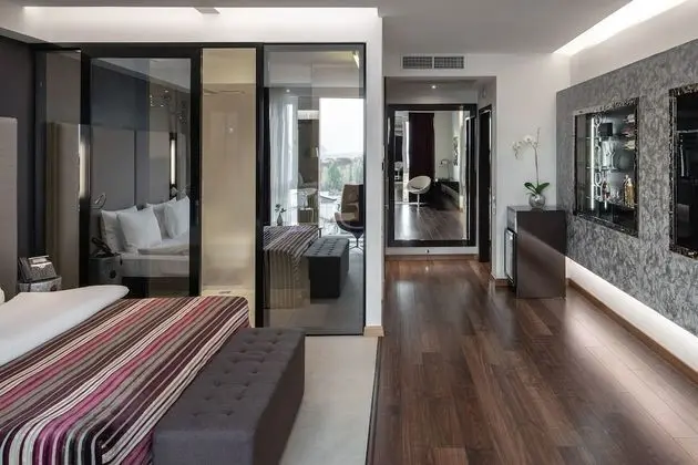 Deluxe Tek Büyük Yataklı Oda