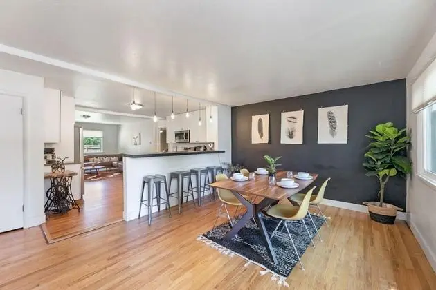 Ev, Birden Çok Yatak, Sıcak Su Havuzu, Bahçe Manzaralı (1112 Cherry St.)