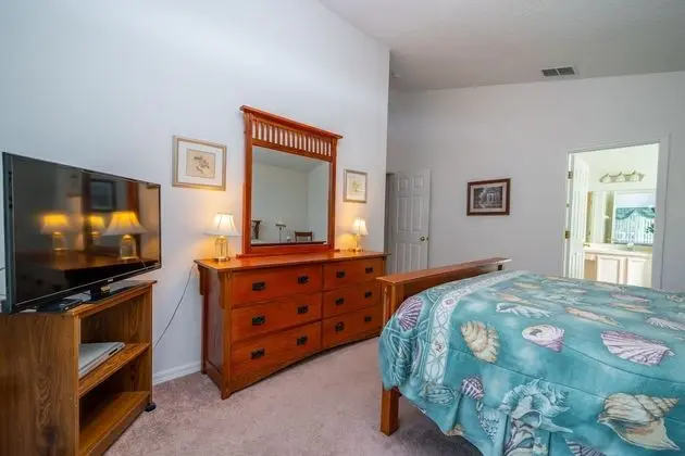 Ev (1114 4-Bed Pool Home, Liberty Village)