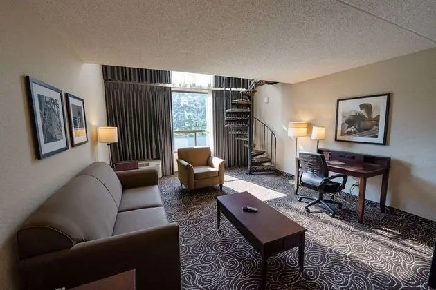 Süit, 1 En Büyük (King) Boy Yatak ve Çekyat (Coast Townhouse Loft Suite)