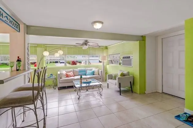 Apart Daire (116 Bay Mar Dr)