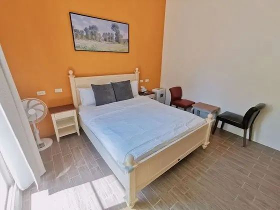 Deluxe Tek Büyük Yataklı Oda, 1 Çift Kişilik Yatak, Teras, Bahçeli