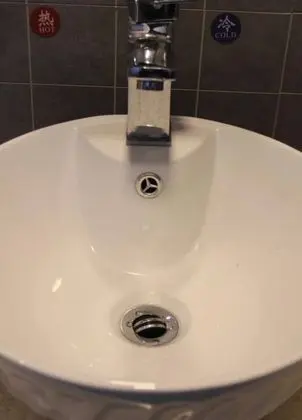 Business Tek Büyük Yataklı Oda