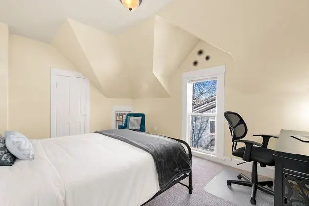 Apart Daire, Birden Çok Yatak, Veranda, Bahçe Manzaralı (118 Whitcomb - Unit B (upper))