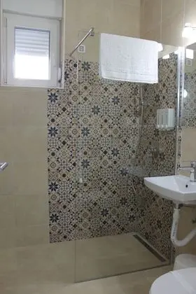 Standard Tek Büyük veya İki Ayrı Yataklı Oda