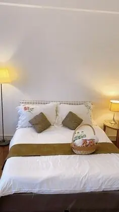 Tek Büyük Yataklı Oda, 1 Büyük (Queen) Boy Yatak, Buzdolabı ve Mikrodalga