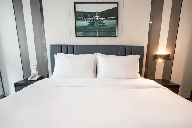 Deluxe Tek Büyük Yataklı Oda