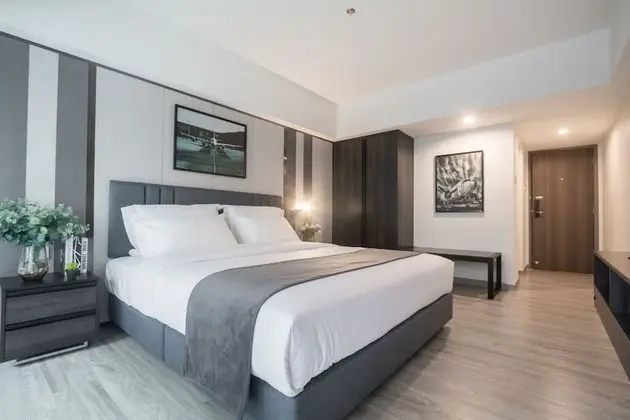 Deluxe Tek Büyük Yataklı Oda