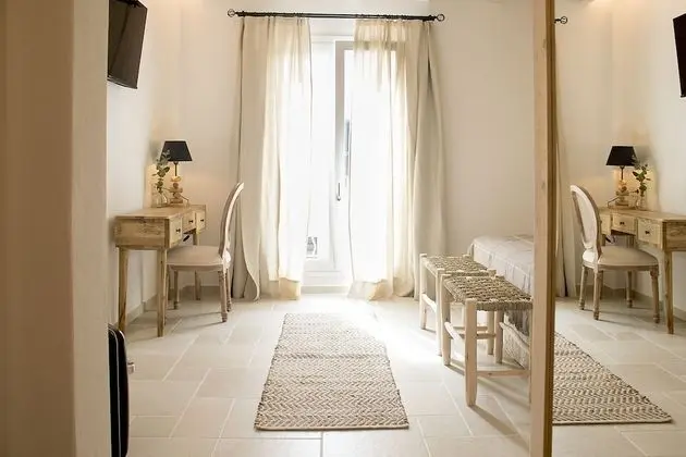 Deluxe Tek Büyük Yataklı Oda, 1 En Büyük (King) Boy Yatak, Banyolu/Duşlu, Avlu Manzaralı