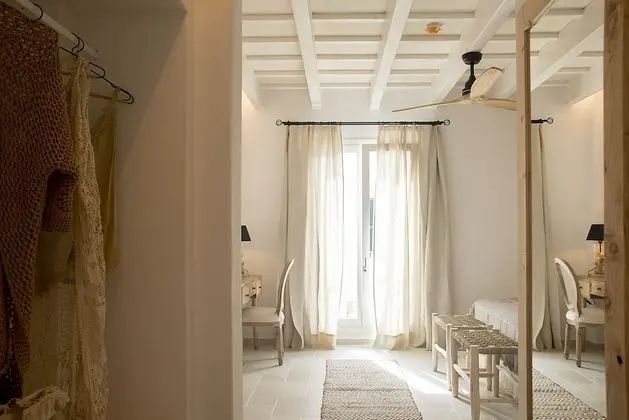 Deluxe Tek Büyük Yataklı Oda, 1 En Büyük (King) Boy Yatak, Banyolu/Duşlu, Avlu Manzaralı