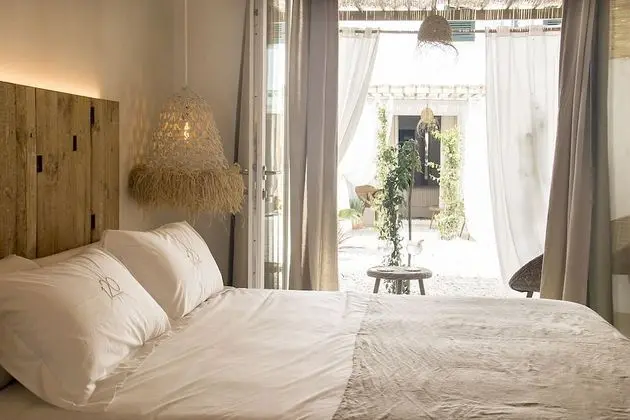 Deluxe Tek Büyük Yataklı Oda, 1 En Büyük (King) Boy Yatak, Veranda, Avlu Manzaralı