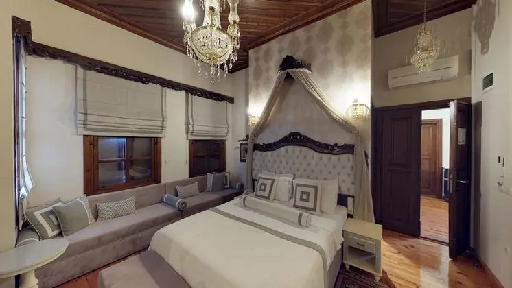 Junior Oda, 1 Büyük (Queen) Boy Yatak ve Çekyat, Banyolu/Duşlu, Şehir Manzaralı