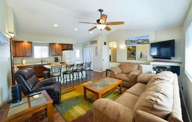 Ev (1208_Westmoreland)
