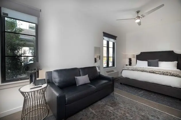 Ev (1 Bedroom)