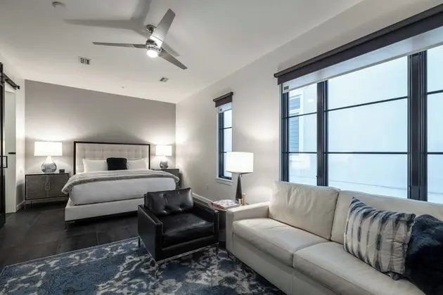 Ev (2 Bedrooms)