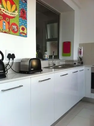 121 Ocean View Studio Apartment
