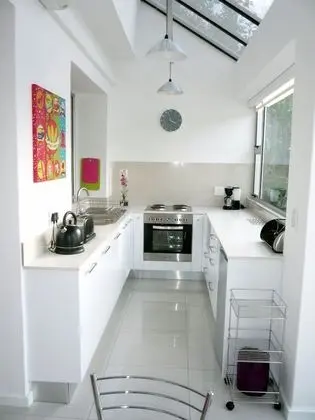 121 Ocean View Studio Apartment