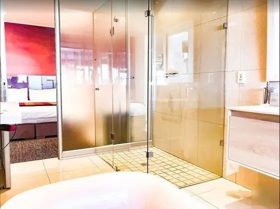 121 Ocean View Studio Apartment