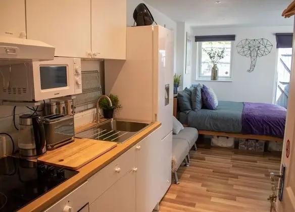 Luxury Apart Daire, Banyolu/Duşlu (Family Friendly)