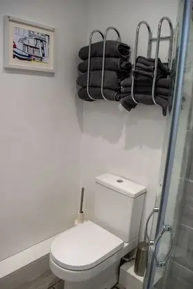 Luxury Apart Daire, Banyolu/Duşlu (Family Friendly)