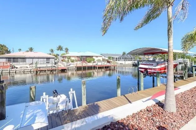 Ev (12179 Boat Shell Dr)