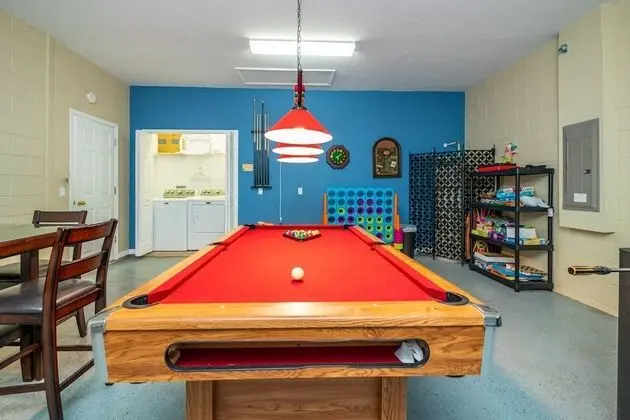 Ev (1219 Gorgeous Home w/3-Masters*Games )